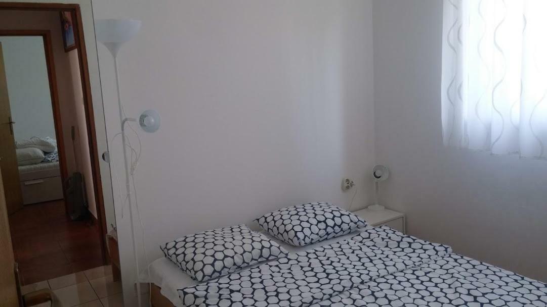 Apartment Pepi Povljana Εξωτερικό φωτογραφία