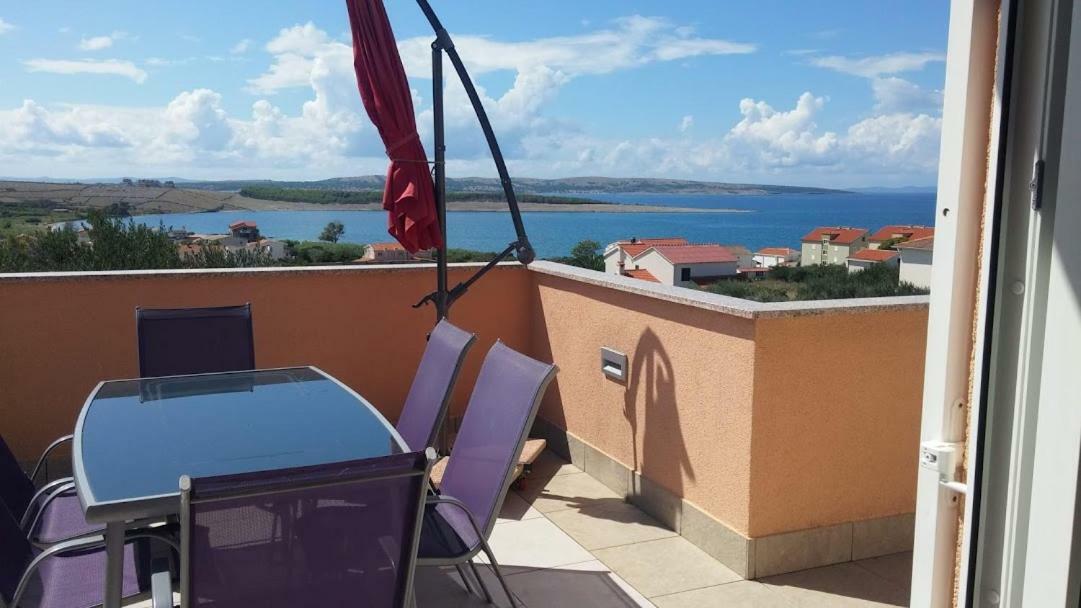 Apartment Pepi Povljana Εξωτερικό φωτογραφία