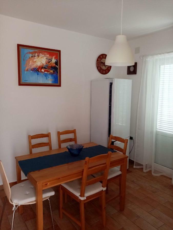 Apartment Pepi Povljana Εξωτερικό φωτογραφία